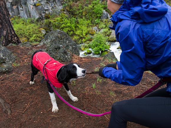 Ruffwear Aira Regnfrakke, Rød